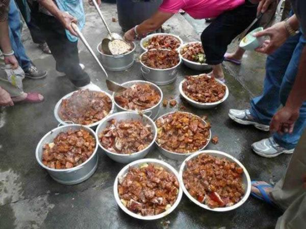 客家節 爭睇「炆豬肉大王」誕生