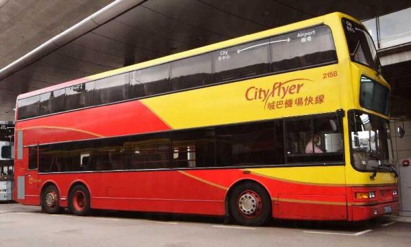 Webus 擴展至全線 61 輛雙層城巴機場快線車隊。 城巴機場快線 免費 Wi-Fi 上網