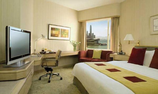 怡東酒店宿一宵 送主題公園門票 2 張