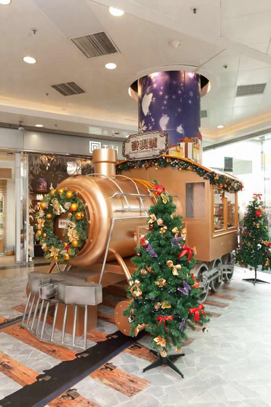 新世紀廣場聖誕小火車 載你進入雪國小鎮