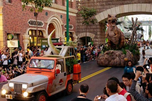 新加坡環球影城 經典角色晒冷花車巡遊