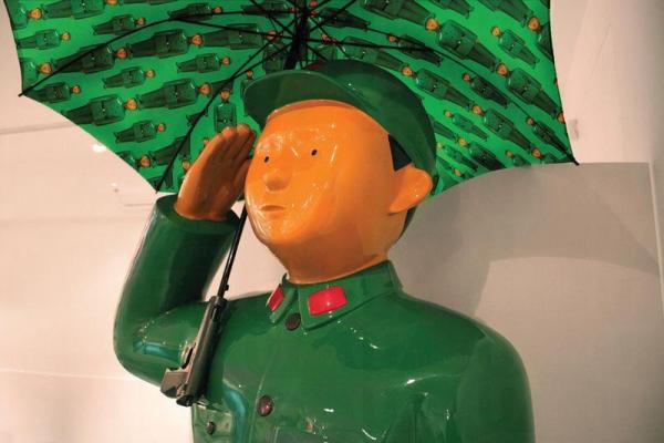 「愛上中國當代藝術」展 國家級藝品現眼前