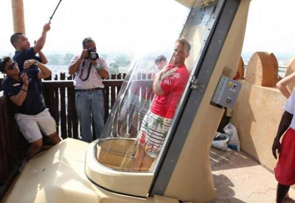 32米高、時速80公里,你都咪話唔驚!? 杜拜 全球最快滑水梯