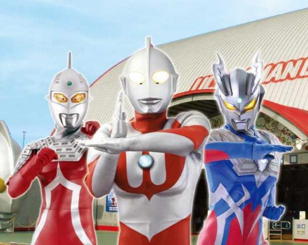 超人被擊倒了！ 主題公園玩到9月