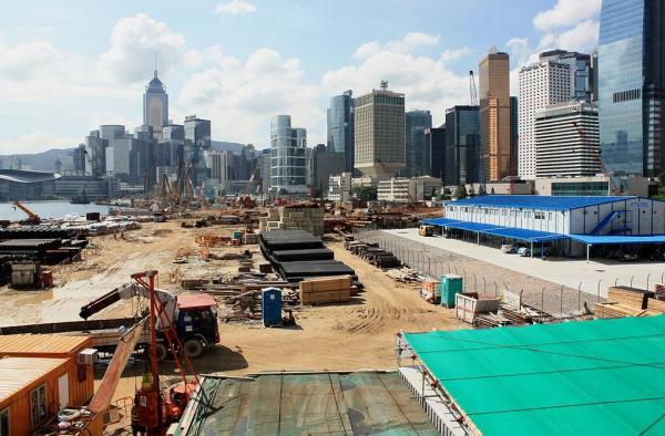 其中一個考慮選址 - 中環 維港海濱 擬建垂直主題公園