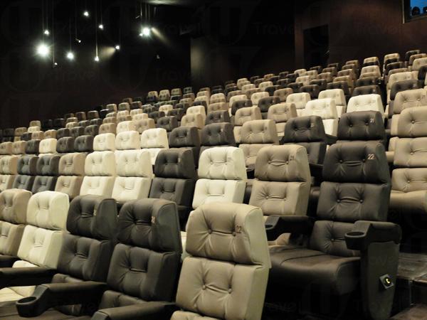 時代廣場新UA 11.21開幕