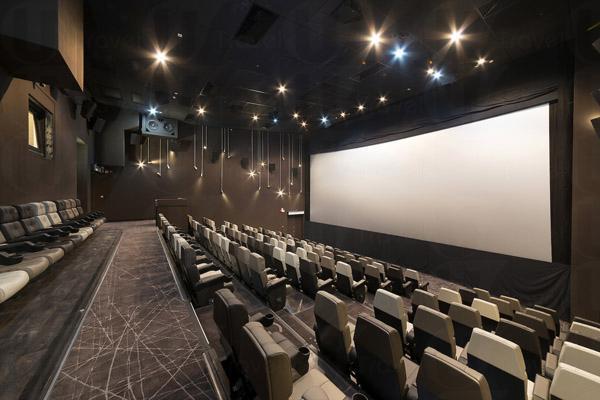 時代廣場新UA 11.21開幕