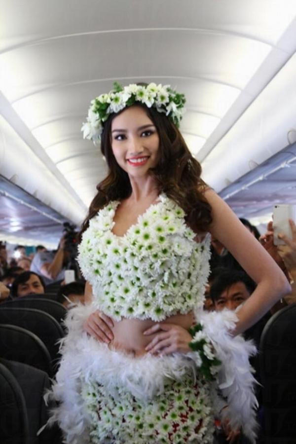 比堅尼空姐 突襲越南航班