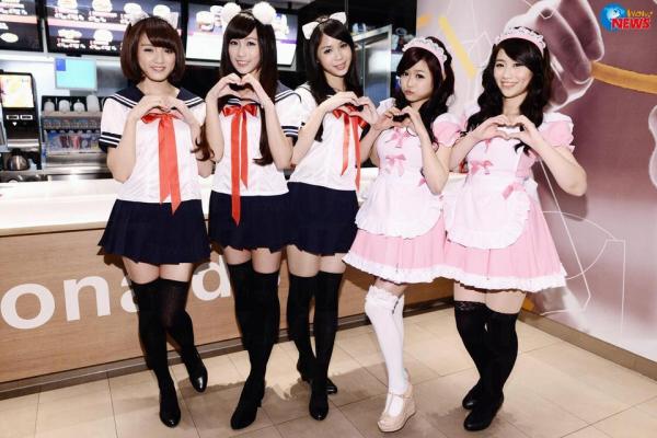 台灣麥當勞侍應 Cosplay陪倒數
