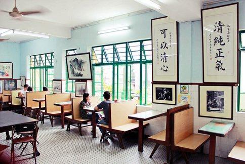 龍華茶樓至今仍保留當年的格局,充滿懷舊色彩。 《澳門風雲》發哥迷朝聖 澳門龍華茶樓
