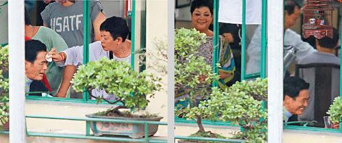 電影《澳門風雲》在茶樓取景,發哥駕臨! (圖 / 時光網) 《澳門風雲》發哥迷朝聖 澳門龍華茶樓