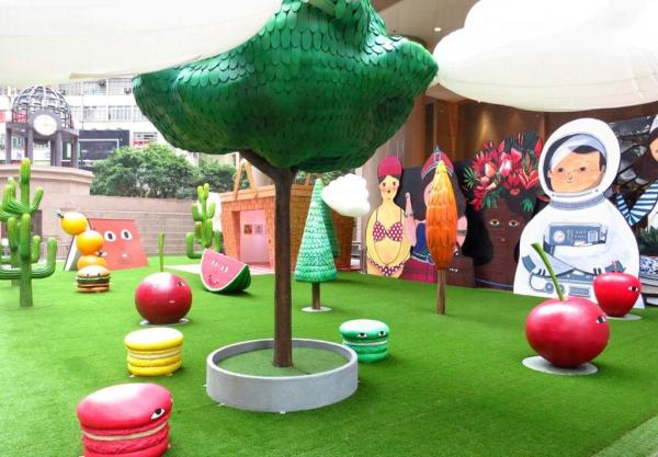 時代廣場 x 泰國藝術家SUNTUR 巨型野餐盛宴