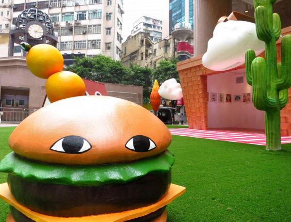 時代廣場 x 泰國藝術家SUNTUR 巨型野餐盛宴