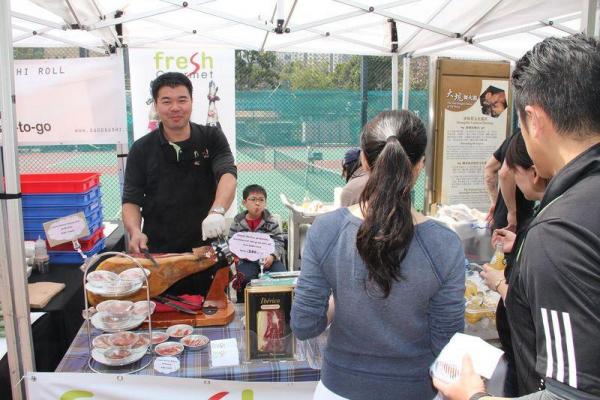 不同食店都會在大坑美食市場售賣食物。 周末趁墟 大坑美食市場