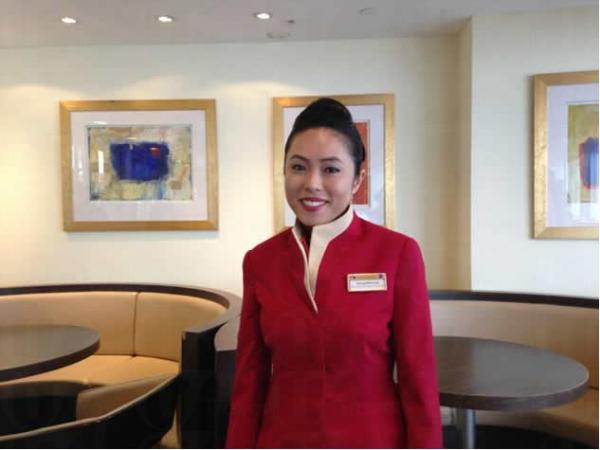 國泰機艙服務員導師Jacqueline指，應徵者要注意儀態，保持淡定
