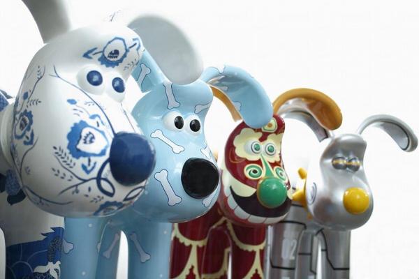 70隻分別為5呎及3呎高「阿高」巨型藝術雕塑於7月中至8月31日在ELEMENTS圓方商場內展出。