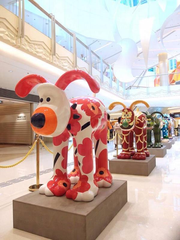 首批Gromit 藝術雕塑已經陸續進駐ELEMENTS圓方。