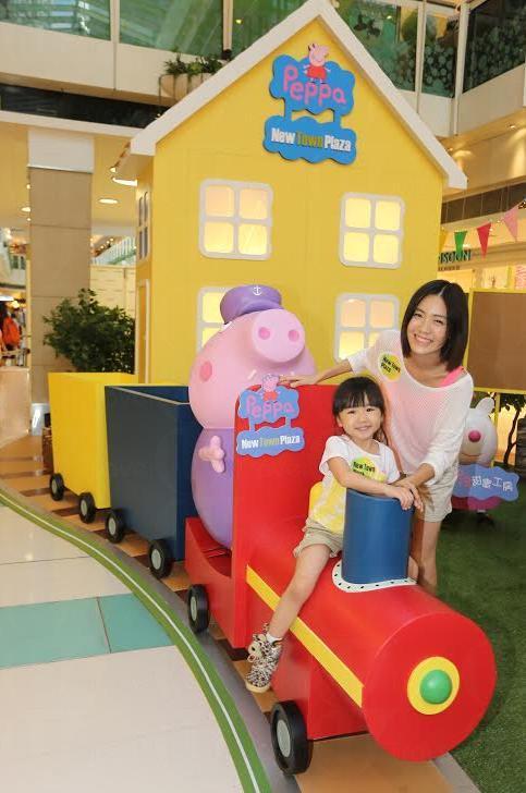 為答謝fans熱烈的支持和擁戴，Peppa Pig將會舉行全港首次「親親Peppa Pig見面會」，向粉絲們來一趟「零」距離接觸，大派free hug
