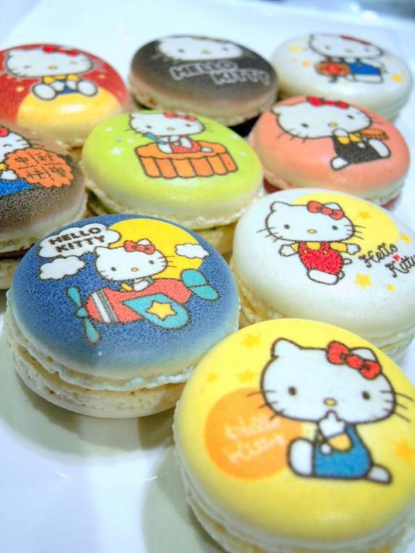 Hello Kitty Le Peyit Cafe專櫃最新推出中秋節限定版Hello Kitty馬卡龍。 Hello Kitty Le Peyit Cafe專櫃最新推出中秋節限定版Hello Kitty馬卡龍
