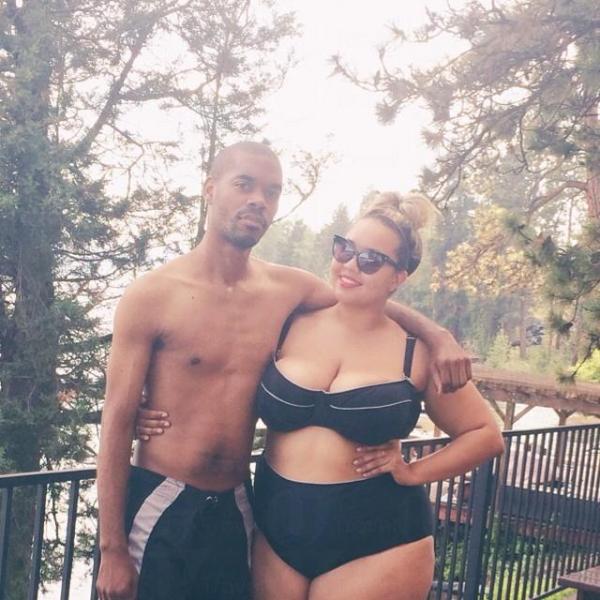 Gabi Gregg宣傳自己的大碼泳裝