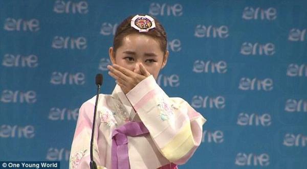 朴銀美青年高峰會上，流淚講述她逃離北韓前的恐怖生活。