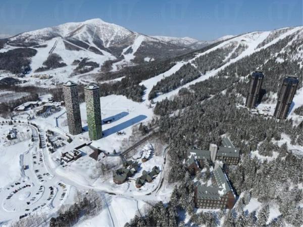 4. Alpha Resort Tomamu 滑雪場︰豐富體驗 4. 札幌盤溪滑雪場 全家同樂