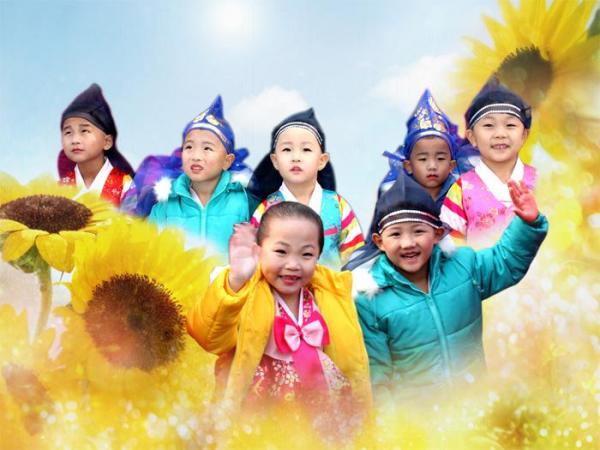 網站介紹北韓壯麗風景秀麗、人民生活快樂。