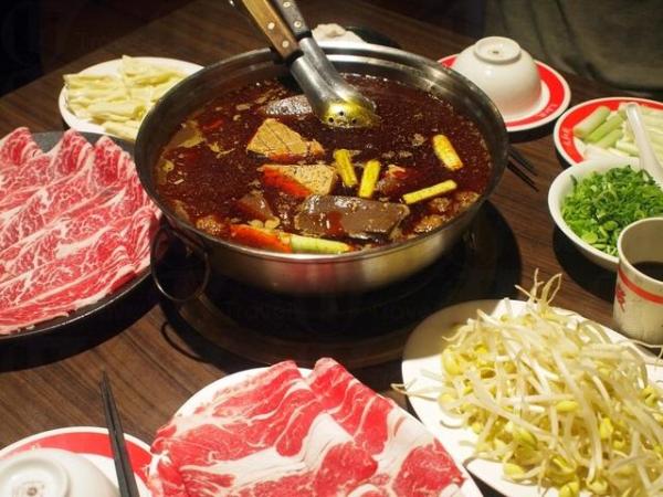 太和殿是傳說中明星最愛的麻辣火鍋店。