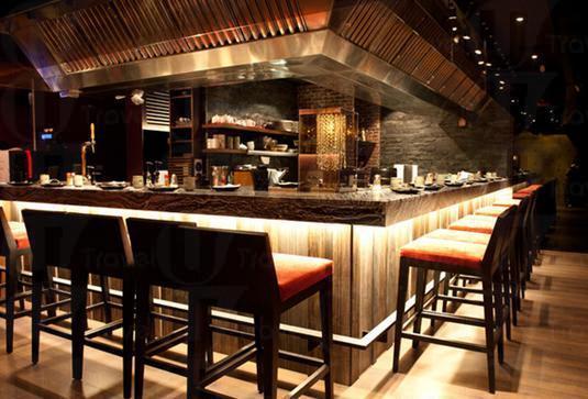 紅巢燒肉工房 - 吧枱的座位設計