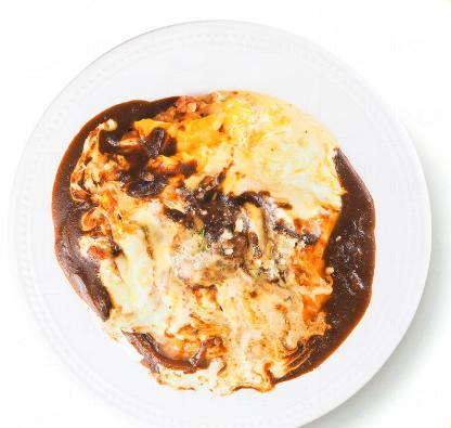 6. 東海地區 - 薯仔燉肉蛋包飯 (圖︰KAGOME) 6. 東海地區 - 薯仔燉肉蛋包飯 (圖︰KAGOME)