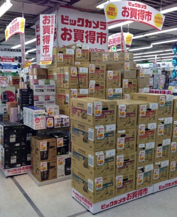 微波爐、免治馬桶、手信就可以一次過輕鬆買！(來源：BIC CAMERA FB專頁)