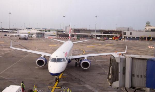 機場隨便影張飛機相，隨時惹上麻煩，上唔到飛機！圖：boardingarea (此為配圖，與內文無關)