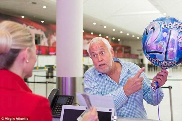 空姐表示最常聽到要求升級的原因是乘客生日及渡蜜月(圖 : Virgin Atlantic)