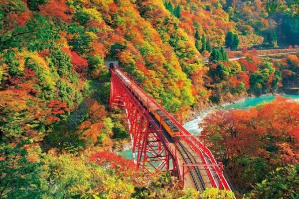 黒部峡谷 (圖: TRAVEL.LIFESTYLE-PLUS) 黒部峡谷 (圖: TRAVEL.LIFESTYLE-PLUS)