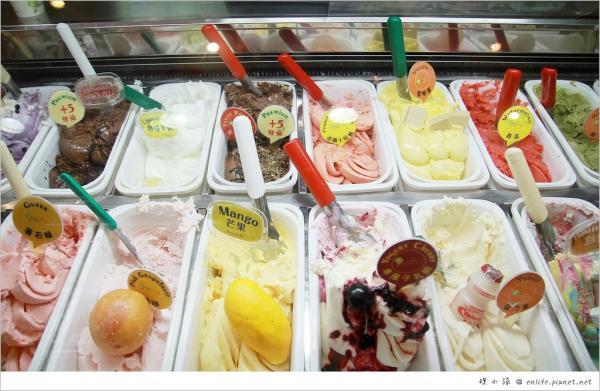 澳門自由行!議事亭前地: 瑪嘉烈蛋撻 、邊度有書、恆友魚蛋、檸檬車露、Stickhouse