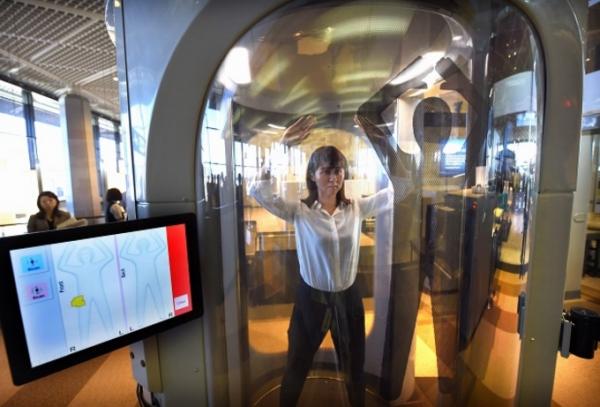 日本機場全新金屬探測器 3秒掃描全身極速過安檢