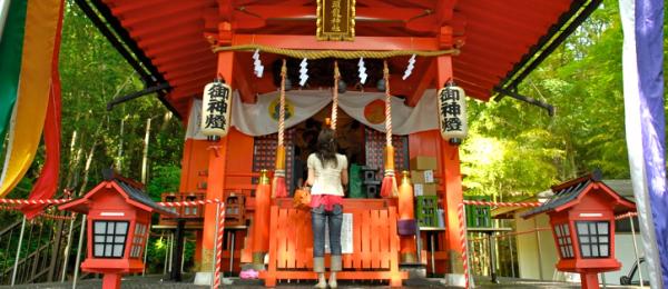 日幣祈福不是亂投的 港人到日本神社4個祈福步驟不失禮