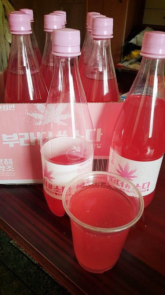 女生必買！韓國限定 新人氣草莓碳酸燒酒