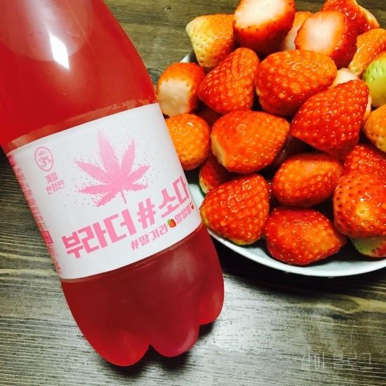 女生必買！韓國限定 新人氣草莓碳酸燒酒