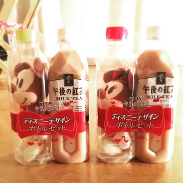 日本指定便利店買一支午後の紅茶 加送「瓶裏的米奇米妮」