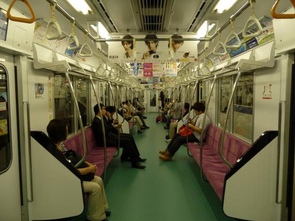 東京地下鐵全部車站提供免費WiFi 行駛中的車廂亦用到！