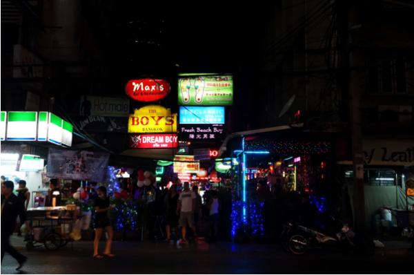 2016必逛曼谷8大夜市 由街頭食買玩到街尾