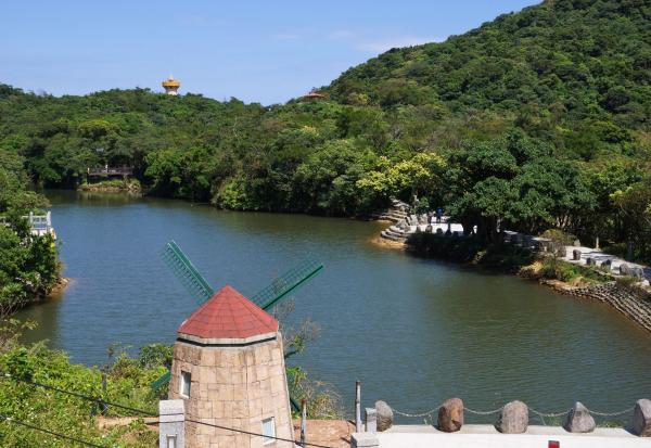 台灣8大情侶去了必分景點 情人湖、情人橋都要止步！