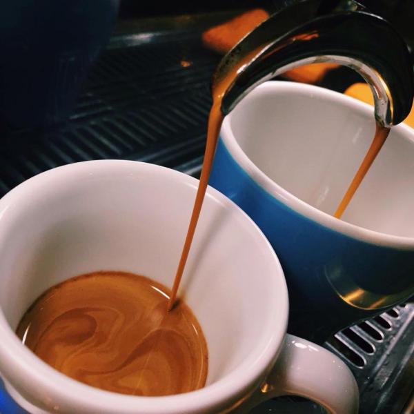 台北歐陸風格咖啡店 京都流心抹茶卷配創意咖啡