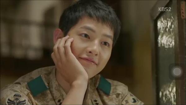 【韓劇心得】太陽的後裔 柳時鎮姜慕煙 EP01-12 一見鍾情到日久深情 宋仲基宋慧喬(雷+圖多)