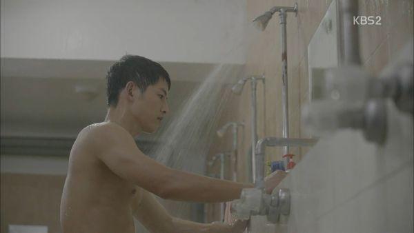 【韓劇心得】太陽的後裔 柳時鎮姜慕煙 EP01-12 一見鍾情到日久深情 宋仲基宋慧喬(雷+圖多)