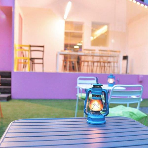 韓妹新聚腳地！首爾童話式粉紅咖啡店 超過20款人氣彩妝、生活小品任你揀