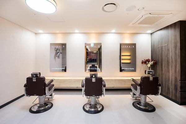 首爾第一間「魔鏡」美容院 全新一站式化妝、設計造型、睇韓劇服務
