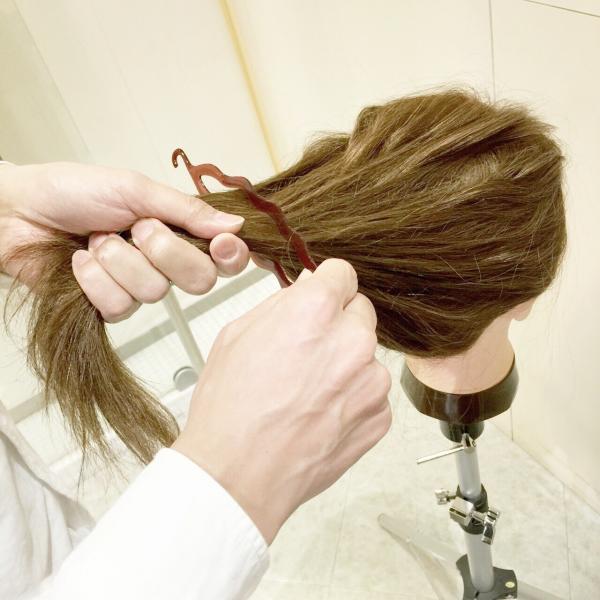 不需手巧也能整出髮廊級髮型！ 日本8大100円髮型工具