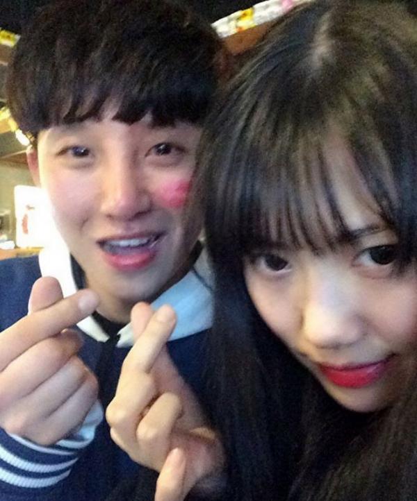 沒想過可以這樣拍! 韓國情侶9款創意生活照 第2款超搞笑!